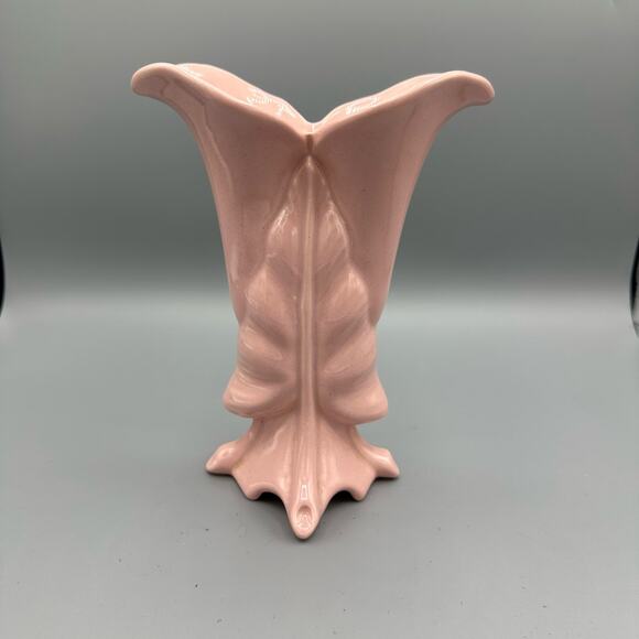 Vintage USA Camark Calla Lily Vase, #597 Circa 1950s Pink - Picture 2 of 6